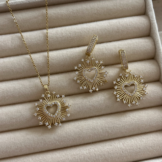 Gold Kalpli Küpe