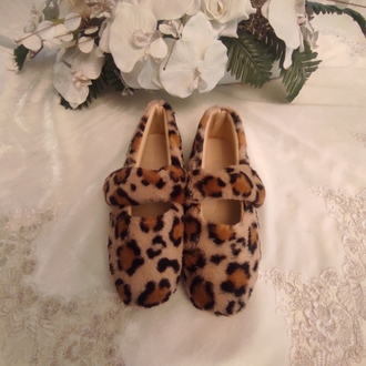 leopar desenli peluş ev babeti 