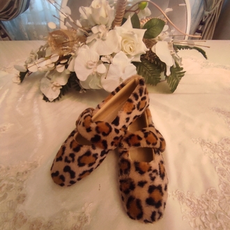 leopar desenli peluş ev babeti 