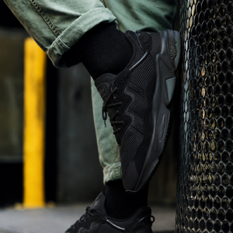 adidas OZWEEGO Full Black 