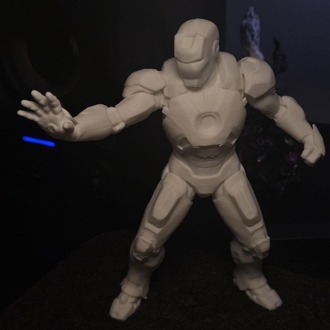 Iron Man Aksiyon Figürü