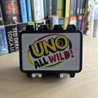 UNO All Wild! Eğlenceli Kart Oyunu kutusu