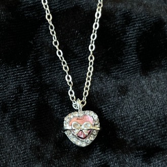 Silver Çelik Pembe Kalp Taşlı Kolye