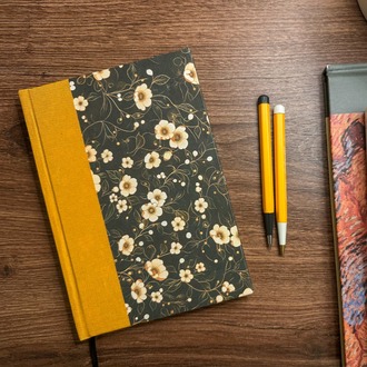 Japon Çiçek Desenli Ciltli Defter (Çizgisiz)