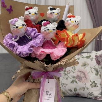 Hello Kitty Karanfil Buketi
