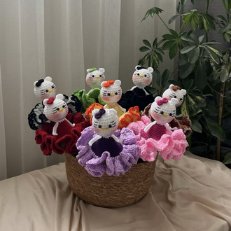 Hello kitty karanfil