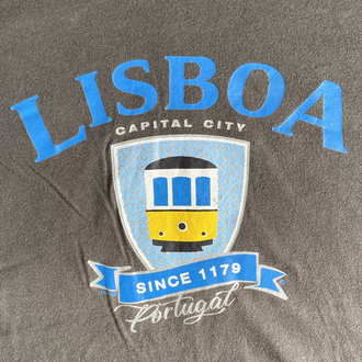 Vintage 00s Lisboa Portugal Tee