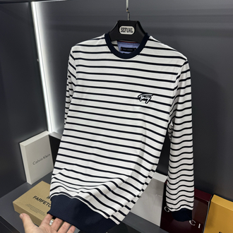 TH Premium Sweatshirt
