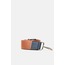 STRAP TAN / NAVY BLUE