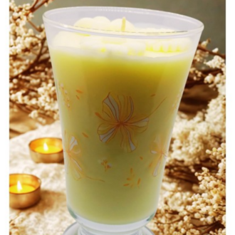 Ruhsal Denge İçin El Yapımı Soya Mum – Doğal, Kokulu ve Bardaklı