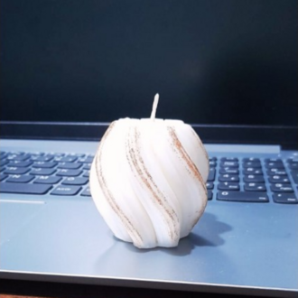 Burgu Desenli El Yapımı Soya Wax Mum – Doğal, Zararsız ve Dekoratif