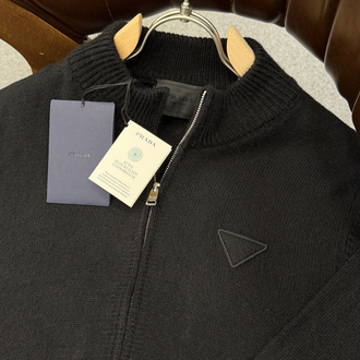 Prada Logo Yün Hırka