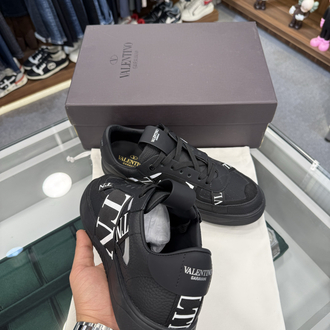 Valentino Garavani VL7N Leather Sneaker in Black