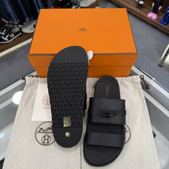 Hermès Jackson Sandal Black (Kelly Buckle)