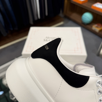 Alexander McQueen Süet Sneaker