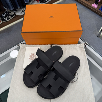 Hermès Chypre Sandal Black