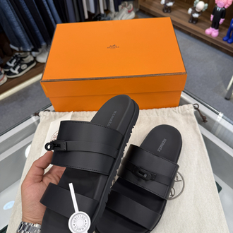 Hermès Jackson Sandal Black (Kelly Buckle)