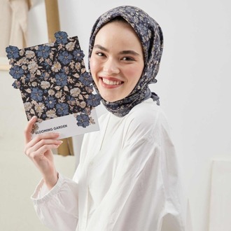 FRESH SCARFS - Blooming Garden Desen Pamuk İpek Eşarp - Lacivert