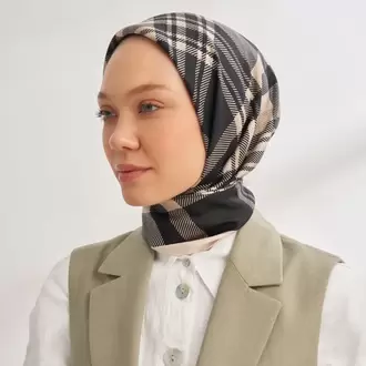 ARMANDA - 4358 Naya Desen Twill İpek Eşarp - Siyah-Krem