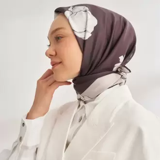ARMANDA - 4333 Plumeria Desen Twill İpek Eşarp - Füme