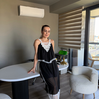 Dantel Detaylı Bluz Şalvar Pantolon Takım
