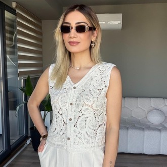 Pul Detaylı Arkası Örme Yelek
