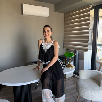Dantel Detaylı Bluz Şalvar Pantolon Takım