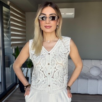 Pul Detaylı Arkası Örme Yelek
