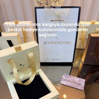 KİLİT SİSTEMLİ İNCİ KOLYE VE ÇEYREK ÇERÇEVE İKİLİ SET BİLEKLİK SET