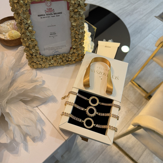 ZİRKON DORİKA MODEL ÇERÇEVELİ BİLEKLİK ✨