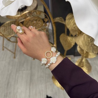 YENİİ!! GÜL DETAYLI ÇEYREK ÇERÇEVE KLASİK BİLEKLİK 