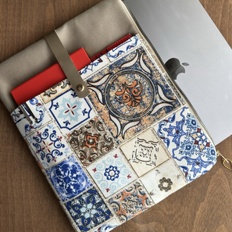 Özel Tasarım El Yapımı Süngerli Laptop & Kitap Çantası – 35x27 cm
