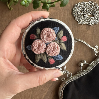 El Yapımı Nakışlı Çift Taraflı Ayna – 7 cm