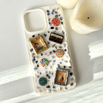 Creamy Retro Case