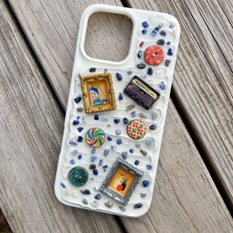 Creamy Retro Case