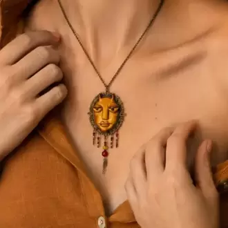 Shanooz Div Necklace
