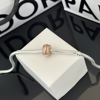 Rose Gold Işıltılı Pavé Çizgiler ve Logolu Klips