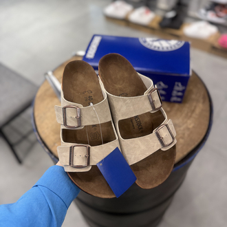 BIRKENSTOCK