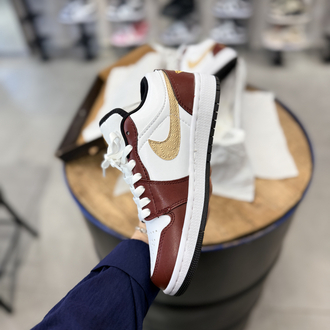 NİKE JORDAN 1 LOW