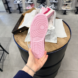 NİKE JORDAN 1 LOW