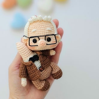 Carl Fredricksen Tarifi