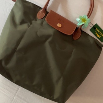 LongChamp Haki
