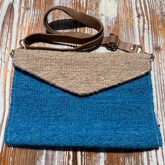 Diğer renkleri görmek için tıklayın. Zarf el dokuma yün çanta (Hand-woven Wool Handbag)