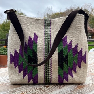Diğer renkleri görmek için tıklayın. Hatti el dokuma yün çanta- Handwoven wool bag