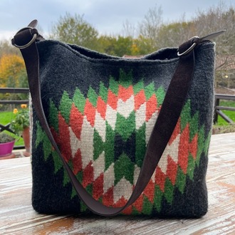 Diğer renkleri görmek için tıklayın. Hatti el dokuma yün çanta- Handwoven wool bag
