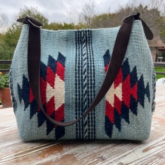Diğer renkleri görmek için tıklayın. Hatti el dokuma yün çanta- Handwoven wool bag