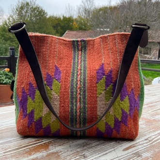 Diğer renkleri görmek için tıklayın. Hatti el dokuma yün çanta- Handwoven wool bag