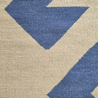 Eli Belinde El Dokuma Yün Kilim (Hand-on-hips Hand-woven Wool Kilim Rug)