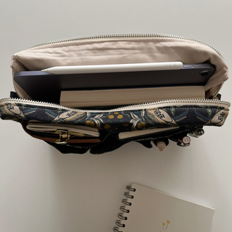 Kuş desenli organizer çanta
