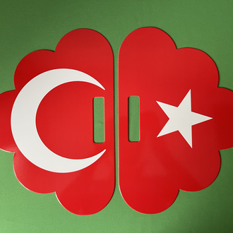 Çiçekli Bayrak